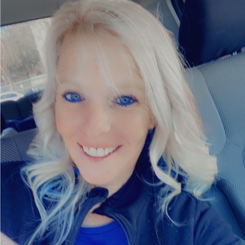 Meet your Posher, Carrie